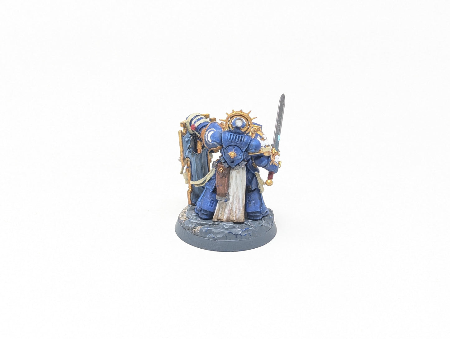 Captain with Relic Shield (Tabletop)