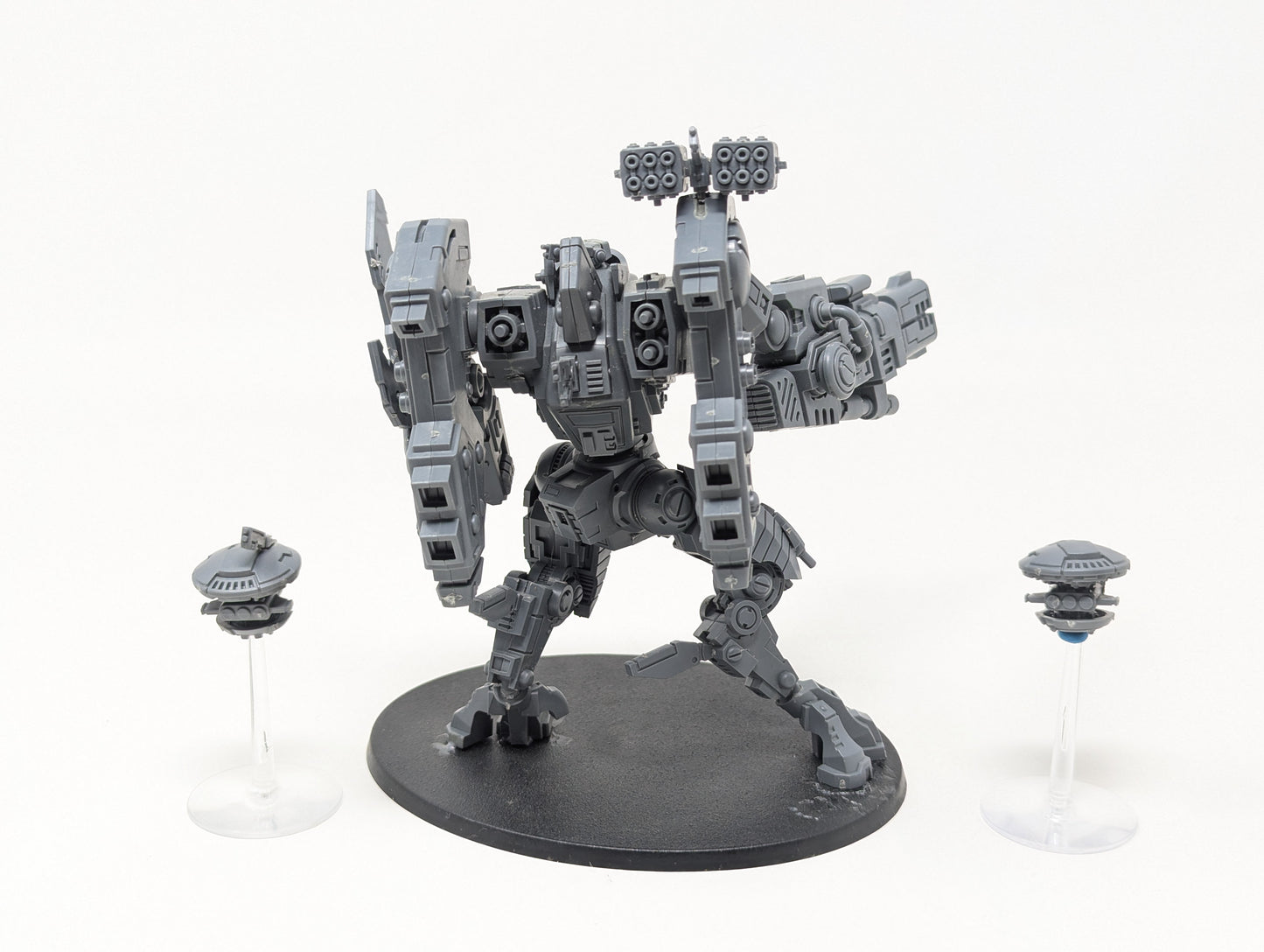 XV104 Riptide Battlesuit
