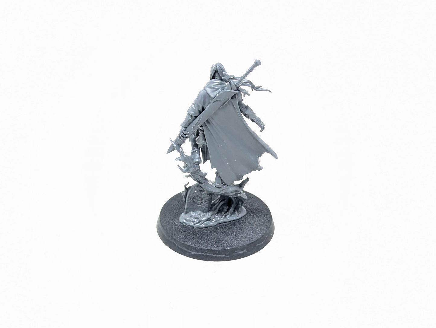 Cado Ezechiar, The Hollow King