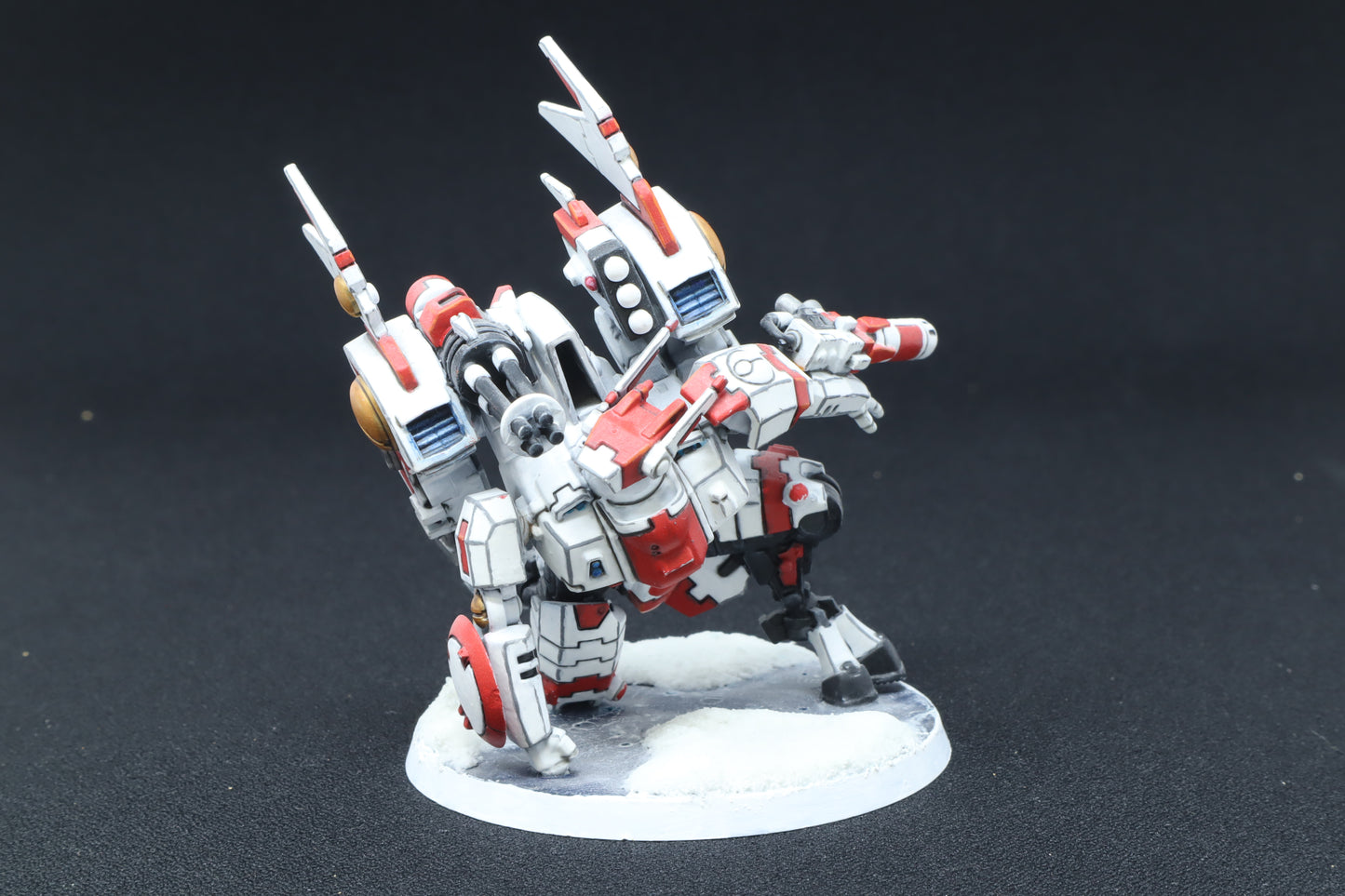 Commander in XV86 Coldstar Battlesuit (Tabletop)