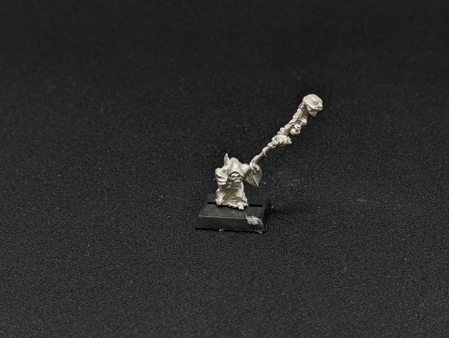 Necrarch Familiar on Foot