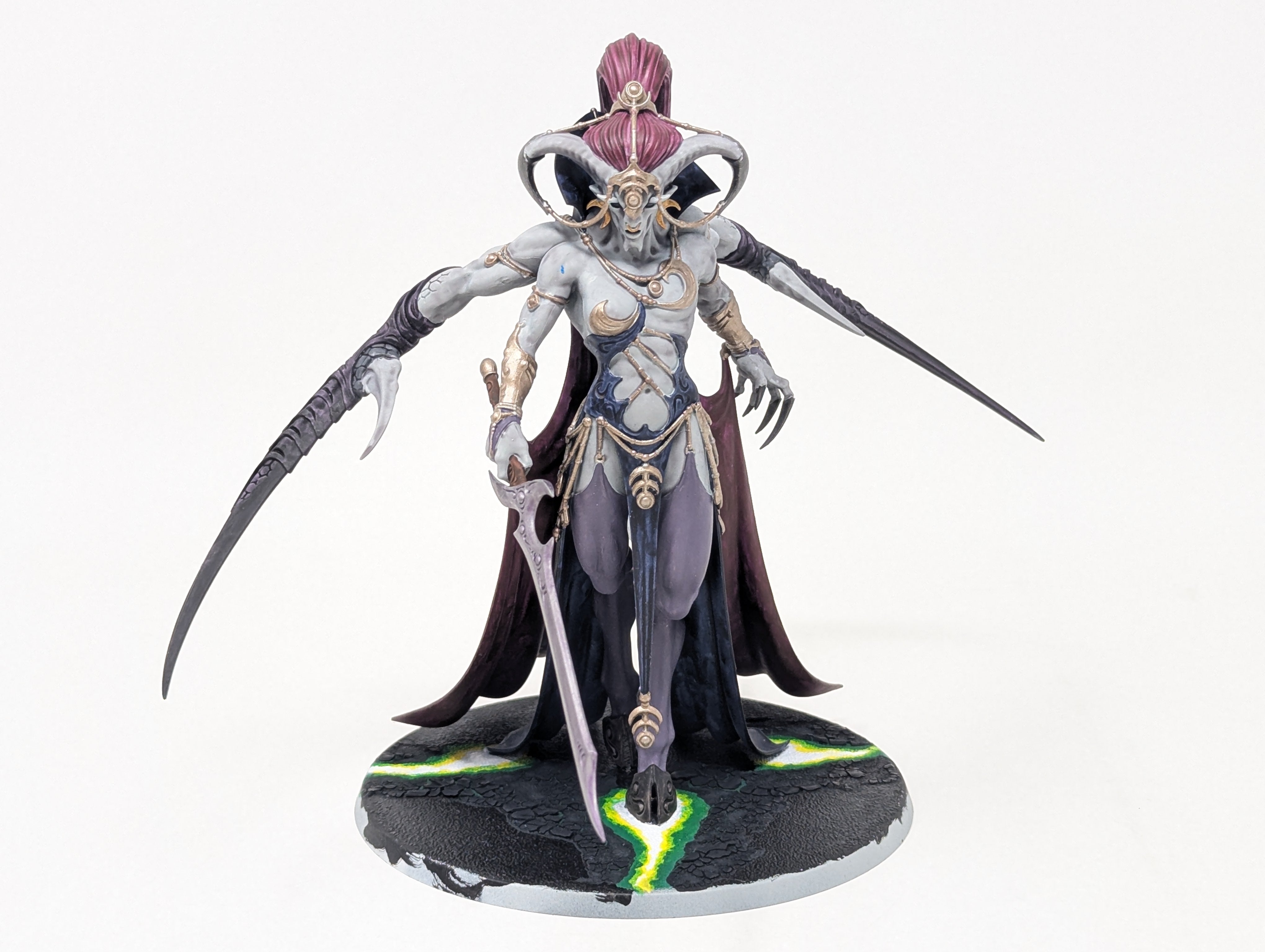 thumbnail image 2 of Showcase Hedonites Of Slaanesh Keeper Of Secrets 2 of 14