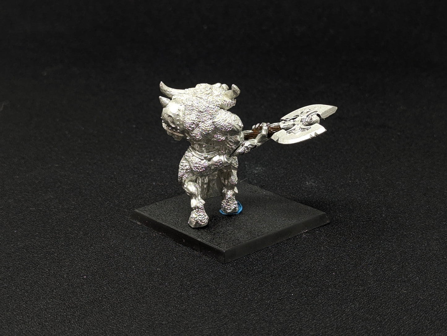 Minotaur with Great Weapon (Old Model)