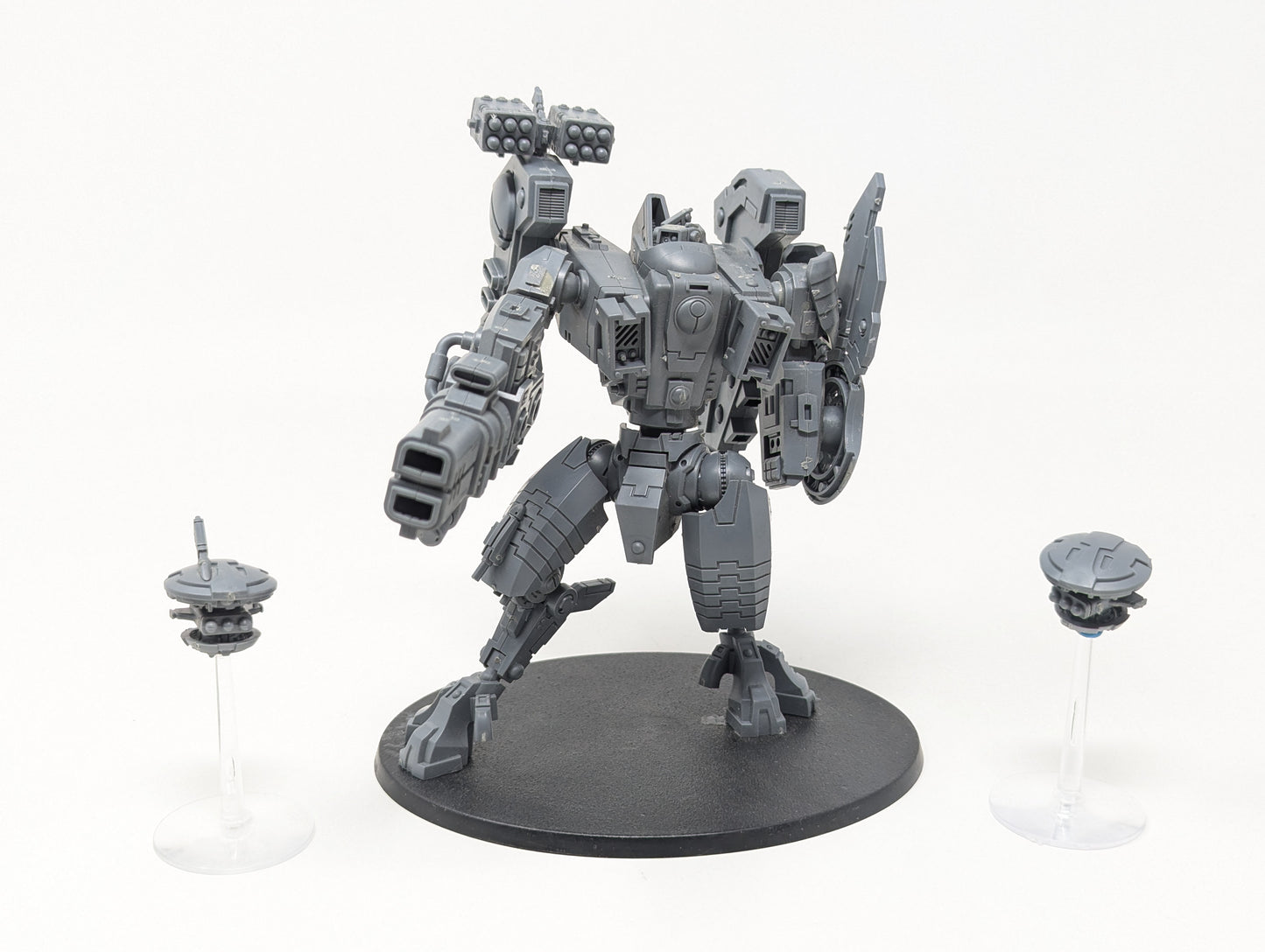 XV104 Riptide Battlesuit