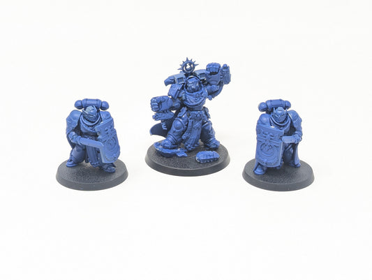 Marneus Calgar with Victrix Honour Guard (Old Models)