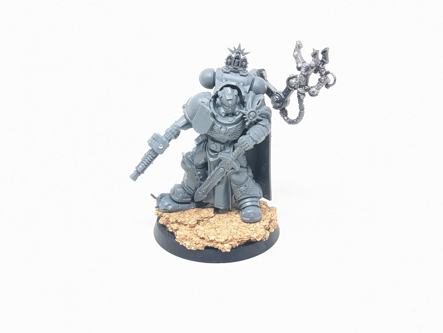 Captain in Gravis Armour (Conversion)