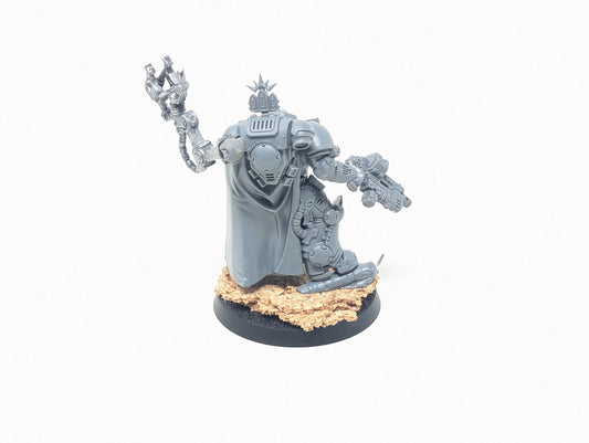 Captain in Gravis Armour (Conversion)