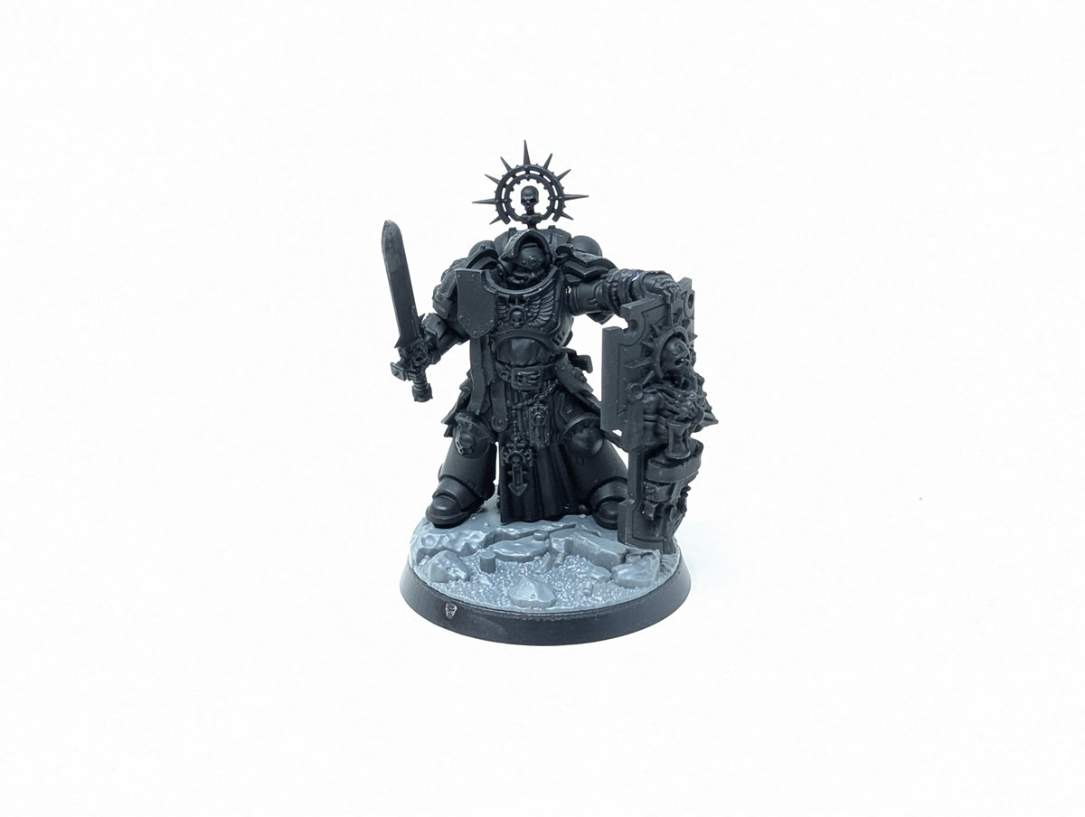 Captain with Relic Shield (Tabletop)
