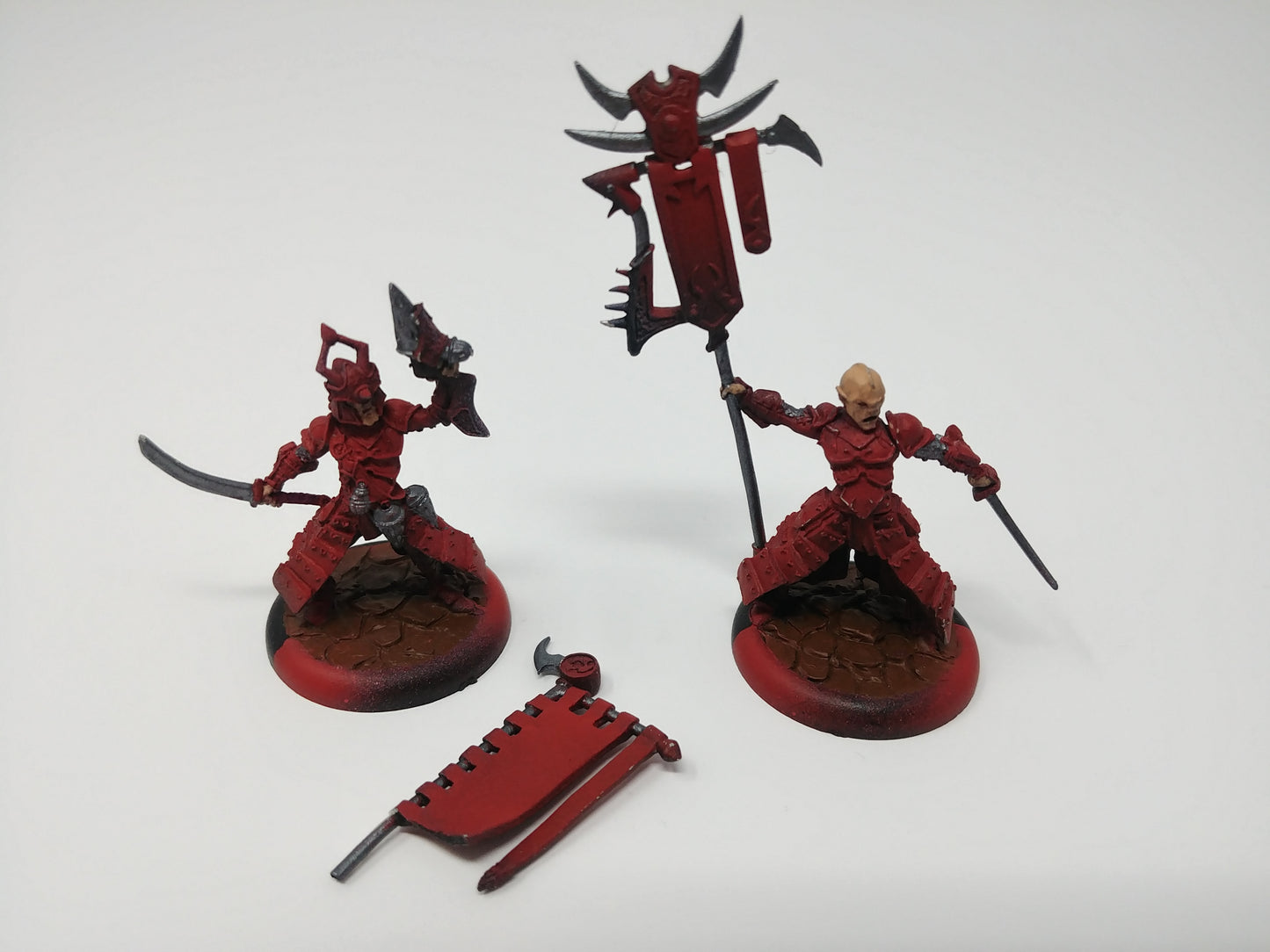 Skorne Venator Reiver Officer & Standard